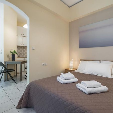 Geana Apartments Chrissi Akti Chania Exterior foto