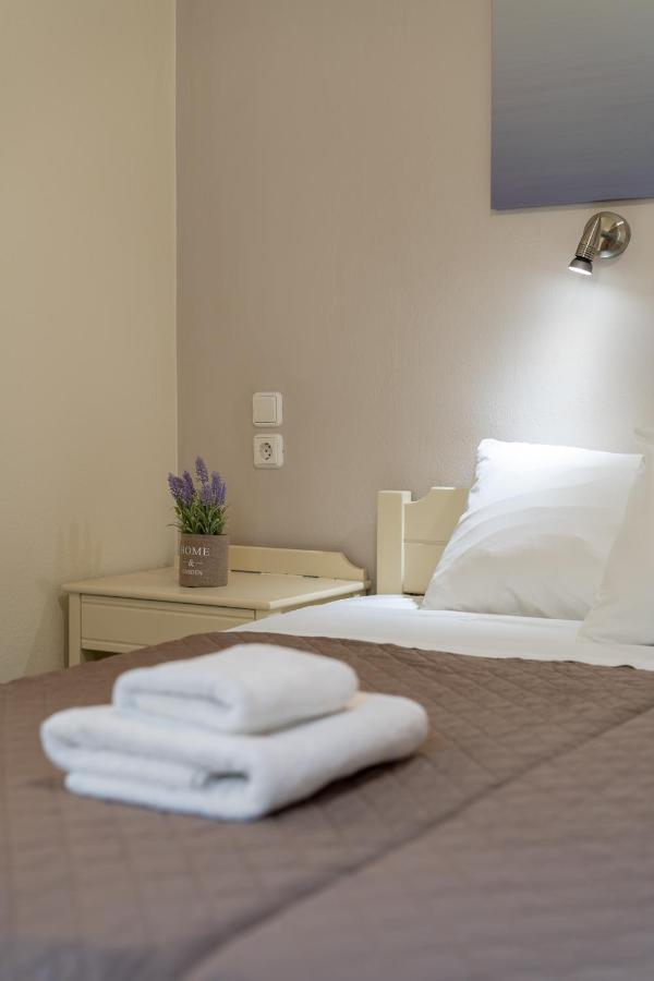 Geana Apartments Chrissi Akti Chania Exterior foto