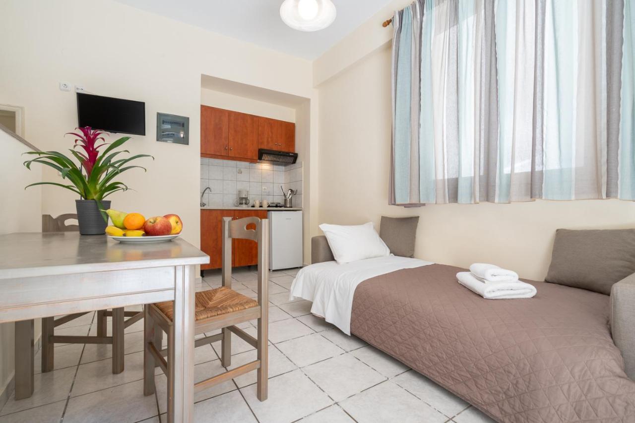 Geana Apartments Chrissi Akti Chania Exterior foto