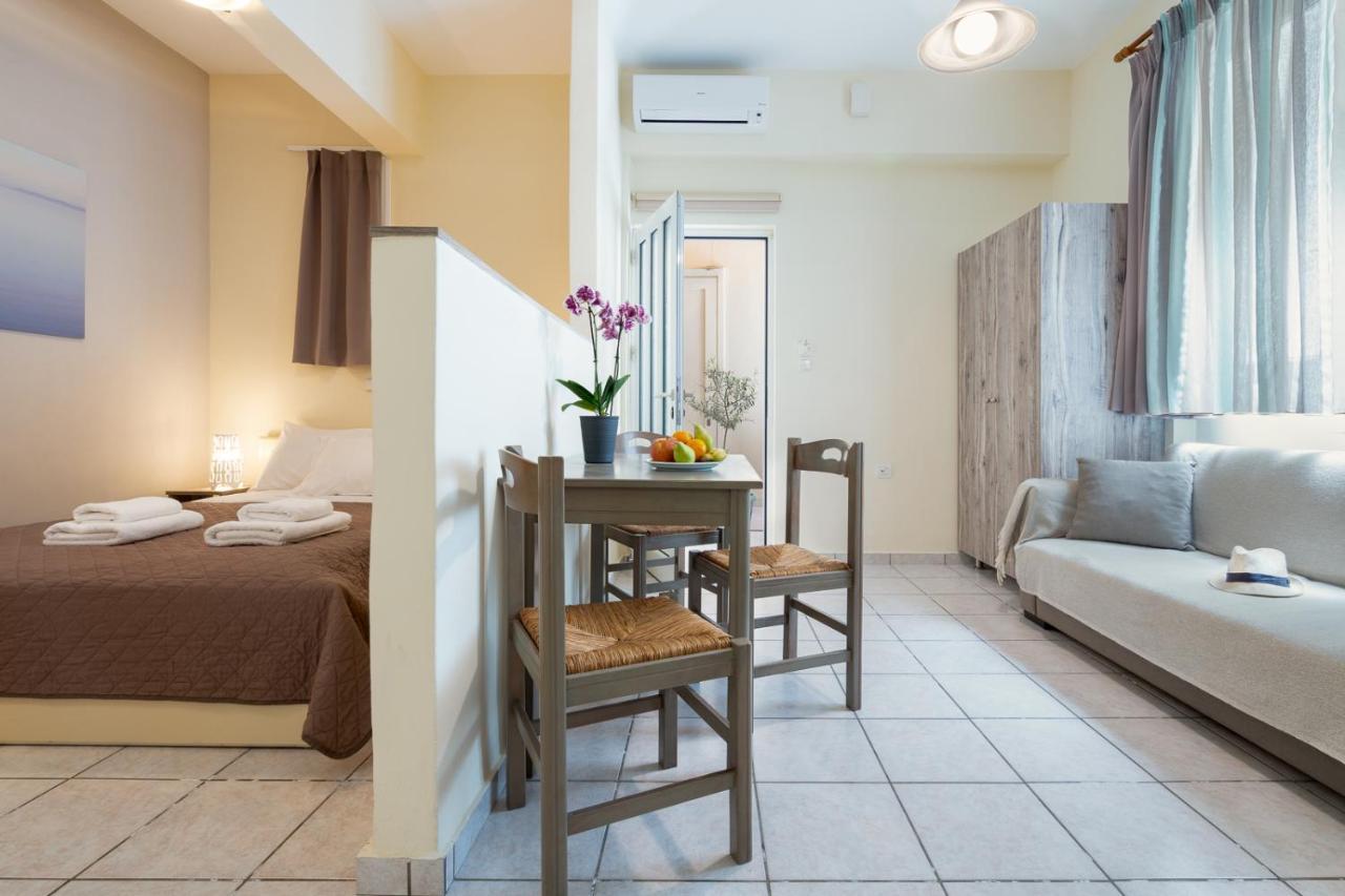 Geana Apartments Chrissi Akti Chania Exterior foto