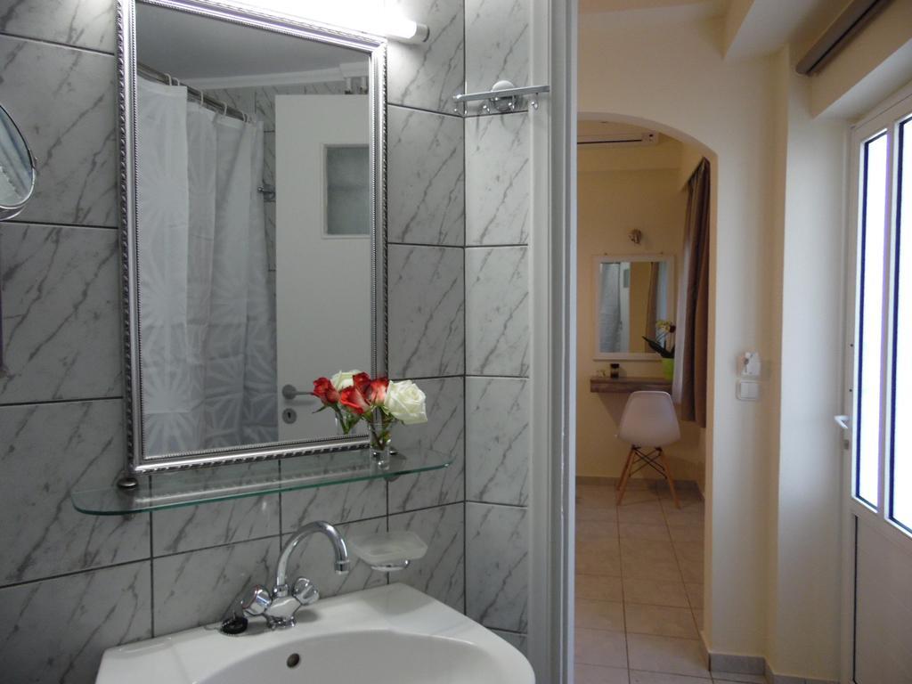 Geana Apartments Chrissi Akti Chania Exterior foto