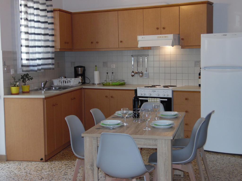 Geana Apartments Chrissi Akti Chania Exterior foto